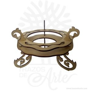 Práctico y hermoso soporte para jarrones, hecho en madera MDF en corte láser, perfecto para decorar nuestro centro mesa.El soporte de jarrón funciona para mantener tus jarrones aún más seguros en la mesa, además de darle un toque especial a la decoración de tu hogar, el soporte para jarrón es perfecto cuando se tienen mascotas o pequeños en casa.Tenga en cuenta que la madera es un material único, por lo que cuándo lo reciba será similar, no exactamente al de la foto.Caja porta lápicesMaterial: Madera MDFColor: Descripción en fotoTamaño 7,5 x 7,5 x 10,5 cmDimensión interior: 5.5 x 5,5 x 9,5 cmVendido y enviado por: Trazos de Arte.Envió rápido y seguro.PersonalizaciónRealice un pedido personalizado, podemos agregar lo que desee, como nombre, fecha, frase, logotipo, imagen o empaque regalo.Ofrecemos:Grabado por láser, grabado CNC Router, sublimado o papel adhesivo, el precio varía según el tipo de personalización que desee, encontrara más información en Servicios en nuestro menú secundario.Si desea cotizar o tiene preguntas presione el botón Cotizar personalización con gusto las responderemos.