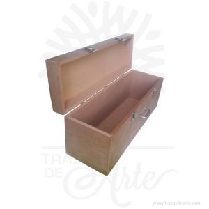 Caja maletín de madera MDF crudo 50 x 15 x 20 cm, para ordenar sus objetos, joyas u otros accesorios. Su gran tamaño le ofrece una multitud de posibilidades creativas.Práctica caja tipo maletín para decorar y regalar, perfecta para los amantes de las manualidades y decoradores.Esta caja maletín de madera MDF es realmente original mantendrá sus recuerdos por muchos años.No ocupa mucho espacio y será una decoración de su hogar.Practica caja para decorar en bodas, fiestas, eventos o para regalar porque simplemente pensé en ti.La puede encontrar también como caja en MDF, caja decorativa , caja decorativa en madera MDF, cajas de madera para regalo o caja en madera con tapa.El embalaje de madera se utiliza para para determinados productos tradicionales de gama alta (puros, bebidas alcohólicas, etc.).Los embalajes de madera siguen gozando de una buena imagen ante el consumidor al percibirlo como un producto higiénico y con connotaciones de alta calidad.Se puede imprimir incorporando la marca y el logotipo, así como otros mensajes prácticos.Siempre puede destruirse o reciclarse.La caja de madera ha conseguido introducirse en determinados nichos de mercado muy localizados en cuanto a tamaño y producto en los que ha obtenido una gran fidelidad por parte de los compradores.Caja maletín de madera MDF crudo 50 x 15 x 20 cmMaterial: Madera MDF de alta calidad.Color: Descripción en fotoTamaño 50 x 15 x 20 cmVendido y enviado por: Trazos de Arte.Envío rápido y seguro.Fecha estimada de entrega: De 5 a 7 días (en Bogotá, Medellín, Cali), al resto del  país de 7 a 14 días.PersonalizaciónRealice un pedido personalizado, podemos agregar lo que desee, como nombre, fecha, frase, logotipo, imagen o empaque regalo.Ofrecemos:Grabado por láser, grabado CNC Router, sublimado o papel adhesivo, el precio varía según el tipo de personalización que desee, encontrara más información en Servicios en nuestro menú secundario.Si desea cotizar o tiene preguntas presione el botón Cotizar personalización con gusto las responderemos.