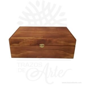 Caja para relojes en triplex de pino envejecida, exclusiva y elegante para guardar 8 relojes, organiza tus relojes y mantenlos limpios y libres de polvo, al tenerlos organizados puedas tomar más fácilmente la decisión que reloj ponerte día a día. Nuestros estuches de Reloj se pueden personalizar  para mujer o para hombre Esta maravillosa caja de exhibición de reloj es un elemento que permite a un caballero o una dama mostrar su colección completa de relojes, los protege y almacena; Puedes guardar tus preciosas joyas: collar, anillos, pulsera, pendientes, etc.  Este caja será un gran regalo para el cumpleaños, el día de San Valentín, la boda y el día de Navidad. Adecuado para hombres y mujeres. Caja estuche en madera se puede personalizada en impresión sólido o grabado laser, viene con hermosas texturas de vetas naturales y un aroma de madera natural. La puedes encontrar también como caja en pino, caja decorativa , cajitas de madera, cajitas de regalo, caja decorativa en madera pino, cajas de madera para regalo o caja en madera con tapa. El embalaje de madera se utiliza para para determinados productos tradicionales de gama alta (puros, bebidas alcohólicas, etc.). Los embalajes de madera siguen gozando de una buena imagen  y con connotaciones de alta calidad. Se puede imprimir,, incorporando la marca y el logotipo del productor, así como otros mensajes prácticos. La caja de madera ha conseguido introducirse en determinados nichos de mercado muy localizados en cuanto a tamaño y producto en los que ha obtenido una gran fidelidad por parte de los compradores. Tenga en cuenta que la madera es un material único, por lo que cuándo lo reciba será similar, no exactamente al de la foto. Caja para relojes en madera triplex de pino natural Material: Triplex de pino de 9 mm Color: Madera Natural Tamaño: 22 x 35 x 10 cm El precio no incluye personalización  Fecha estimada de entrega: De 5 a 6 días hábiles (en Bogotá, Medellín, Cali), al resto del  país de 7 a 14 días. Recuerda que el tiempo de entrega comienza a partir del momento en que tu pago sea confirmado. Todos los productos son entregados al domicilio que informaste al realizar la compra. Vendido y enviado por: Trazos de Arte. Envío rápido y seguro. No incluye domicilio. Personalización Realiza un pedido personalizado, podemos agregar lo que desees, como nombre, fecha, frase, logotipo, imagen o empaque regalo. Ofrecemos: Grabado por láser, grabado CNC Router, sublimado o papel adhesivo, el precio varía según el tipo de personalización que desees, encontrarás más información en “Servicios” en nuestro menú secundario. Si deseas cotizar o tienes preguntas presiona el botón Cotizar personalización con gusto las responderemos. ¿Cómo comprar? Selecciona tu producto. Si tienes alguna duda por favor escríbenos. Haz clic en el botón de compra y la cantidad que deseas. Ingresa los datos de facturación y entrega. Realiza el pago de tu pedido. Recibe el pedido en tu domicilio.