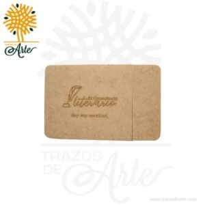 Tarjetero en MDF para personalizar crudo, fácil de usar: diseño con tapa ajuste para un fácil acceso, duradero y resistente. Ideal para oficinas de médicos, agencias de viajes, oficinas de arrendamiento, puntos de venta al por menor, cabinas de ferias comerciales y más, Este porta tarjetas también se puede utilizar para guardar objetos pequeños. El precio incluye personalización. Es una caja de para el almacenamiento de tarjetas de presentación.  se convierten en un tarjetero o expositor que puede presentar su tarjeta al público. Tiene un estilo exclusivo y elegante,  la forma de este cuadro de tarjeta de visita es elegante y refinado. Está hecha en MDF de alta calidad. Es un articulo ideal para llevar en su viaje negocios porque es pequeño y ligero por lo que es muy fácil de poner en su bolsillo o bolso cada vez que se. Este es un maravilloso regalo empresarial o para amigos y familiares. Es un un pequeño objeto (generalmente del tamaño de un bolsillo) utilizado para guardar y llevar consigo tarjetas de presentación, tarjetas de identificación, carnés, tarjetas de débito, tarjetas de crédito,  y otros artículos tales como resguardos, tickets, etc. Los tarjeteros se diseñan para caber en un bolsillo o bolso más grande. Tenga en cuenta que el MDF es un material único, por lo que cuándo lo reciba será similar, no exactamente al de la foto. Tarjetero en MDF No. 1 Material: MDF Color: Descripción en foto Tamaño 11 x 8 x 1,5 cm Fecha estimada de entrega: De 5 a 6 días hábiles (en Bogotá, Medellín, Cali), al resto del  país de 7 a 14 días. Recuerda que el tiempo de entrega comienza a partir del momento en que tu pago sea confirmado. Todos los productos son entregados al domicilio que informaste al realizar la compra. Vendido y enviado por: Trazos de Arte. Envió rápido y seguro. Personalización Realice un pedido personalizado, podemos agregar lo que desee, como nombre, fecha, frase, logotipo, imagen o empaque regalo. Ofrecemos: Grabado por láser, grabado CNC Router, sublimado o papel adhesivo, el precio varía según el tipo de personalización que desee, encontrara más información en Servicios en nuestro menú secundario. Si desea cotizar o tiene preguntas presione el botón Cotizar personalización con gusto las responderemos. ¿Como comprar? Selecciona tu producto. Si tienes alguna duda por favor escríbenos. Haz clic en el botón de compra y la cantidad que deseas. Ingresa los datos de facturación y entrega. Realiza el pago de tu pedido. Recibe el pedido en tu domicilio. En nuestra plataforma encontrarás el método de pago que más se ajusta a tu necesidad.