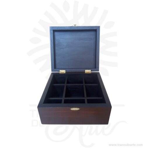 Caja elegante de madera de pino