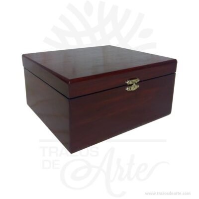 Caja elegante de madera de pino