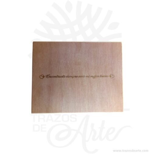 Caja en madera con cierre de 23 x 18 x 11 cm