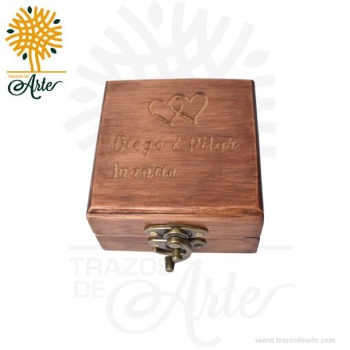 Caja para anillo en madera