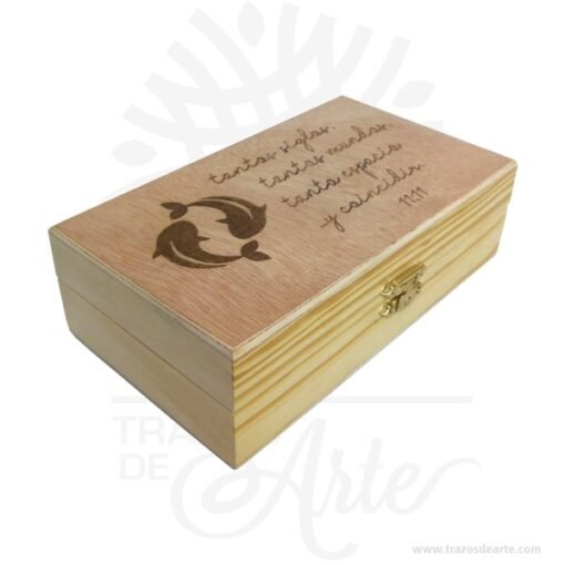 Caja en madera de pino y triplex de okume de 13 x 10 x 6 cm personalizada