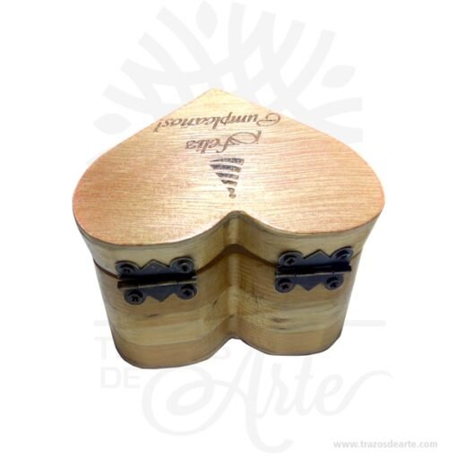 Caja regalo corazón en madera de pino