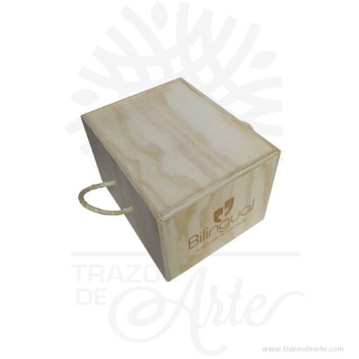 Caja en madera triplex de pino y manijas lazo