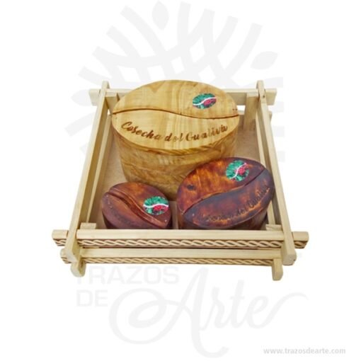 Canasto labrado 22 x 22 x 7 cm en crudo