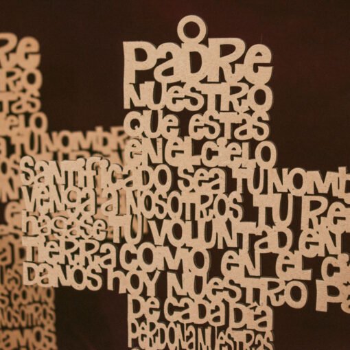 Cruz Padre Nuestro en madera MDF