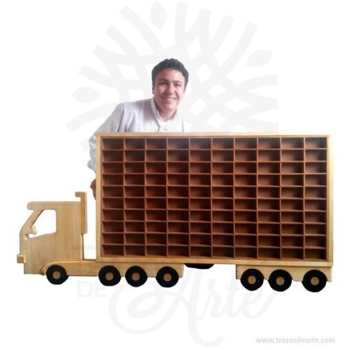 Camión repisa para 100 carros