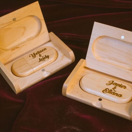 USB en madera 16 GB personalizada