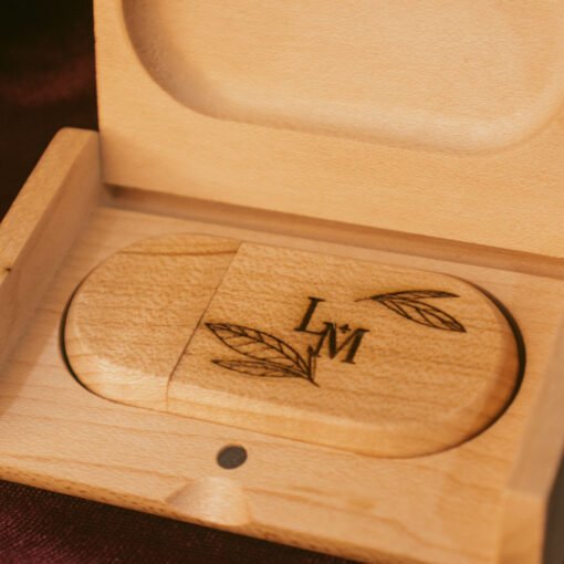 USB en madera 16 GB personalizada